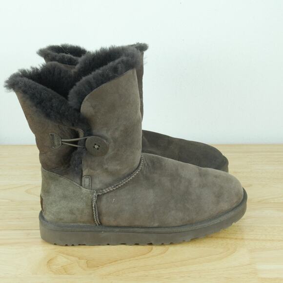 UGG Size 10 Bailey Button II Dark Brown Suede Shearling Foldover Boots Comfort - Picture 1 of 10
